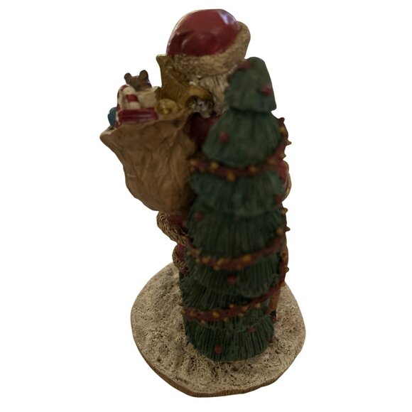 Vintage Wang's Santa Claus Figurine With Deer & Christmas Tree 1991 - Picture 3 of 6